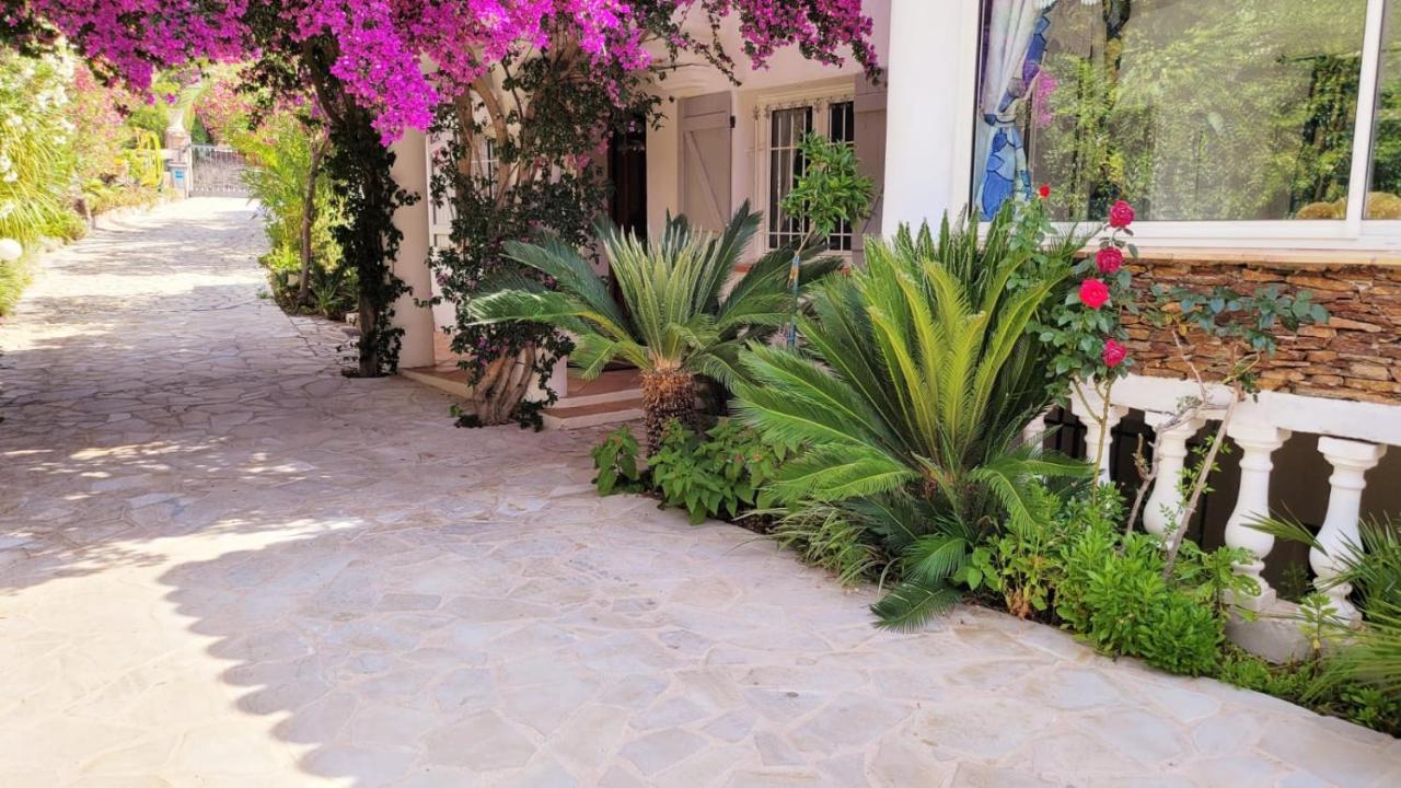 Villa Provencale A Sainte Maxime, Golf De Saint Tropez Eksteriør bilde