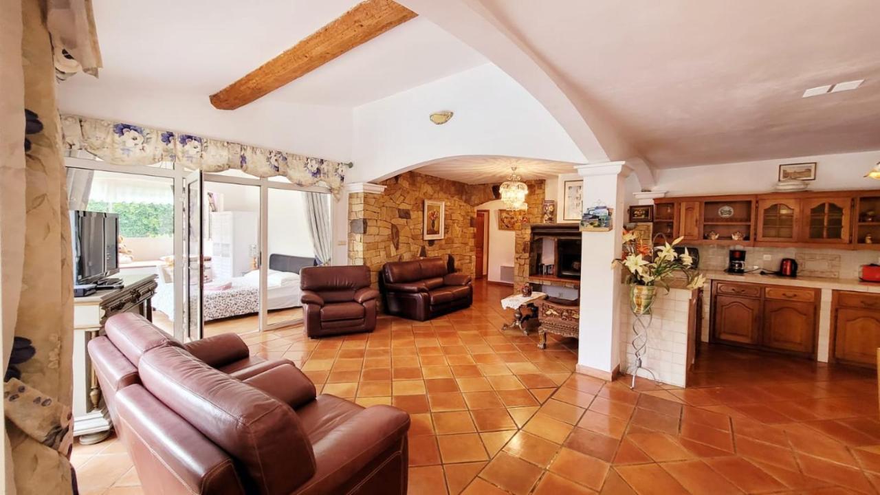 Villa Provencale A Sainte Maxime, Golf De Saint Tropez Eksteriør bilde